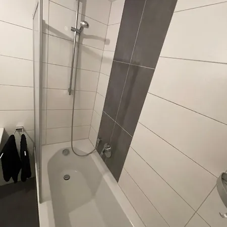 3 90m2 *